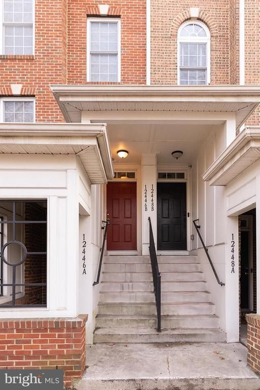 12446 Liberty Bridge Rd, Fairfax, VA 22033