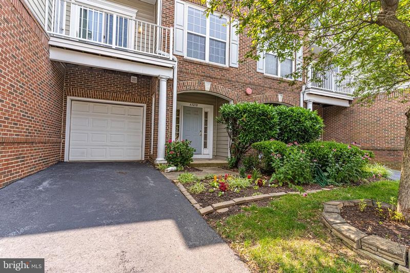 6321 Eagle Ridge Ln #B, Alexandria, VA 22312