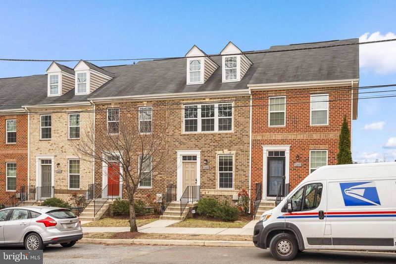 1203 Trenton Pl SE, Washington, DC 20032