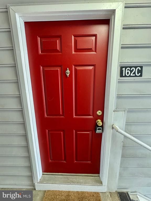 14047 Vista Dr #162, Laurel, MD 20707