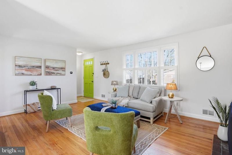 3 Giddings Ave, Severna Park, MD 21146