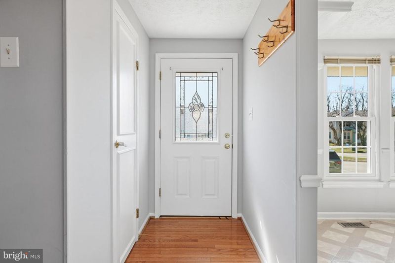7470 Wounded Knee Rd, Lorton, VA 22079