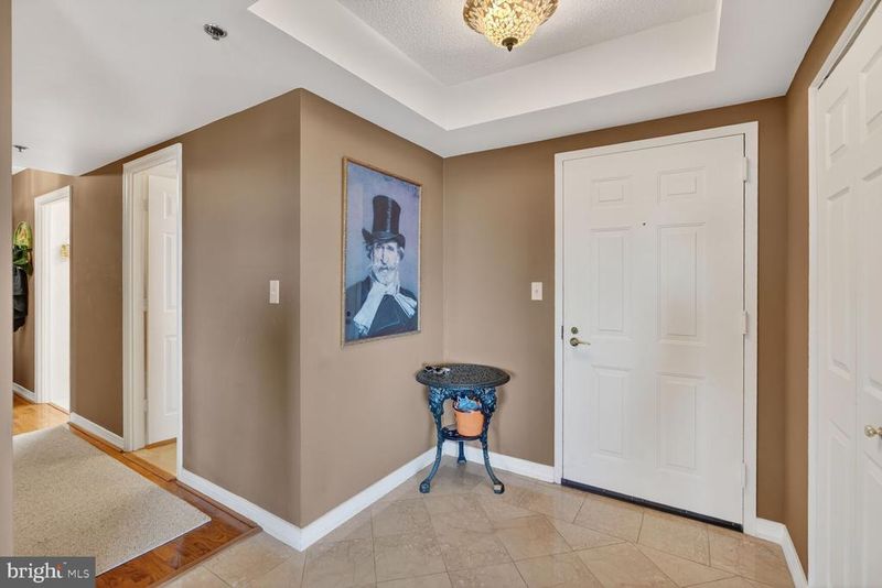 5809 Nicholson Ln #709, Rockville, MD 20852