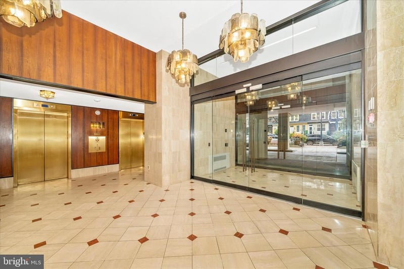 800 25th St NW #1003, Washington, DC 20037