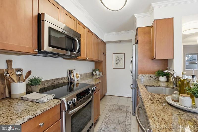 7853 Coddle Harbor Ln #21, Potomac, MD 20854