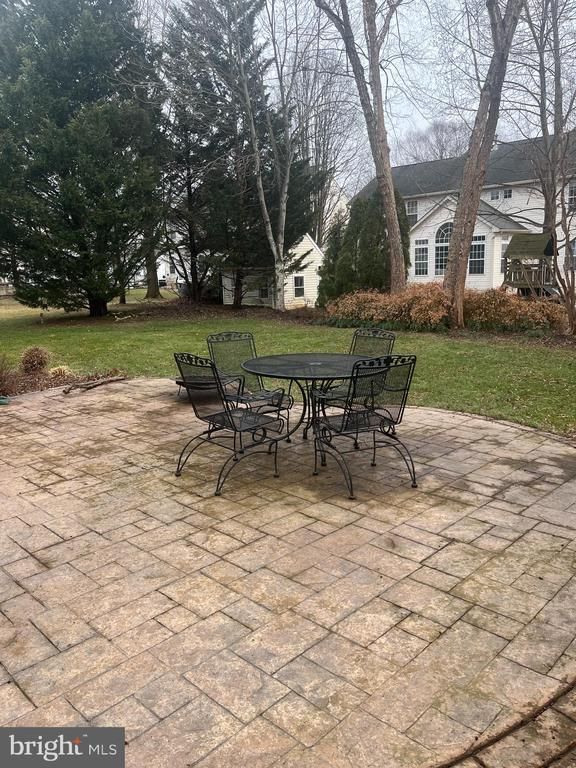 1733 Dearbought Dr, Frederick, MD 21701
