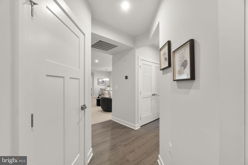 3520 Starlight St #302, Frederick, MD 21704