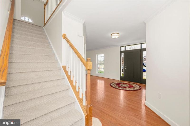 19716 Selby Ave, Poolesville, MD 20837