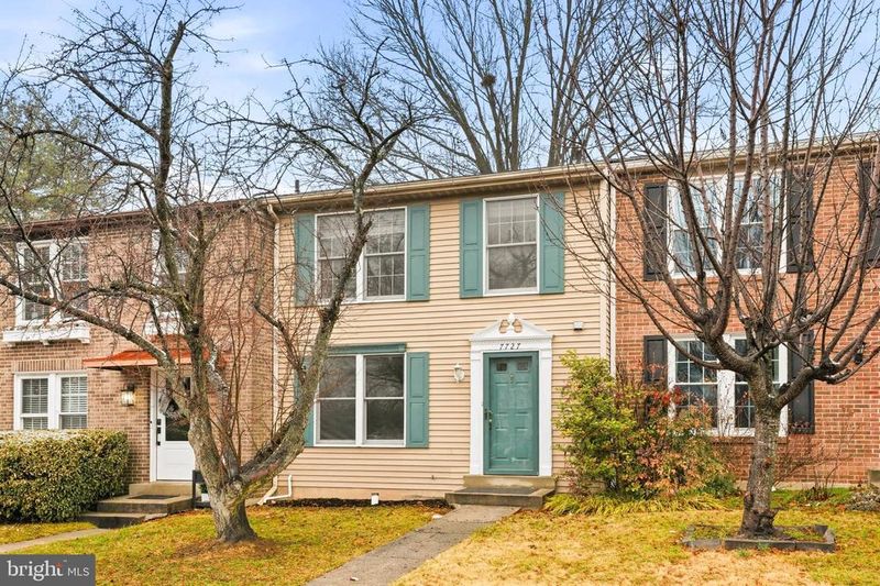 7727 Eagles Head Ct, Rockville, MD 20855