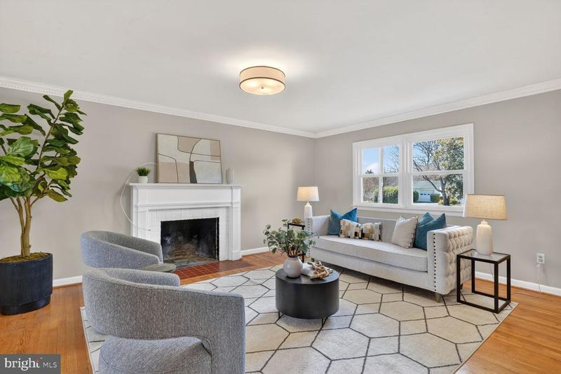3229 Magnolia Ave, Falls Church, VA 22041