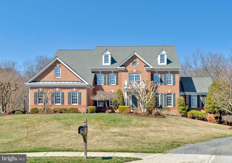 5802 Ridings Manor Pl, Centreville, VA 20120