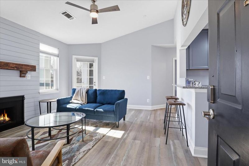 20332 Beechwood Ter #300, Ashburn, VA 20147