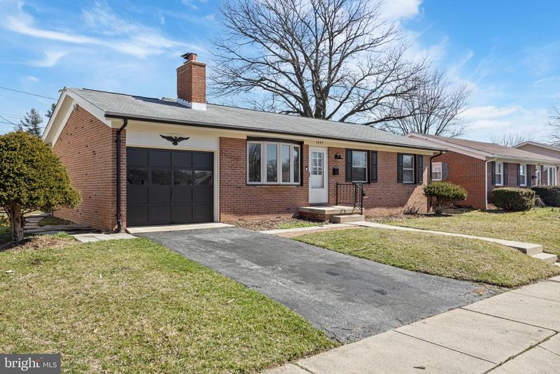 1497 W 10th St, Frederick, MD 21702