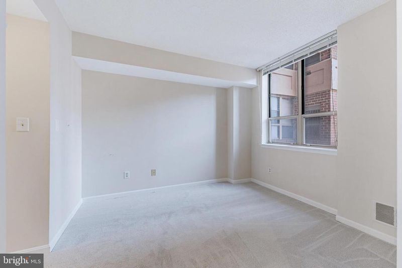 4808 Moorland Ln #314, Bethesda, MD 20814