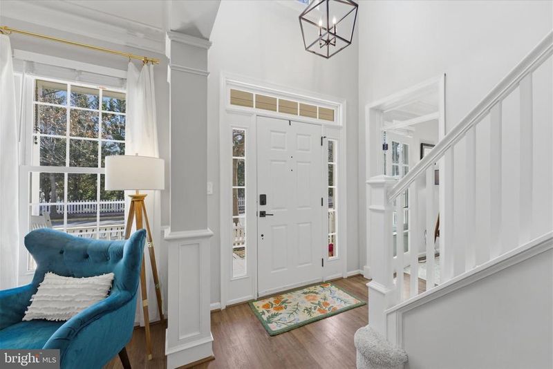 20367 Bowfonds St, Ashburn, VA 20147