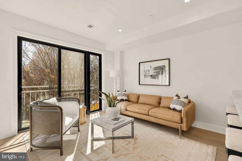 1463 Harvard St NW #PH7, Washington, DC 20009