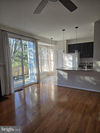 20323 Swallow Point Rd, Gaithersburg, MD 20886