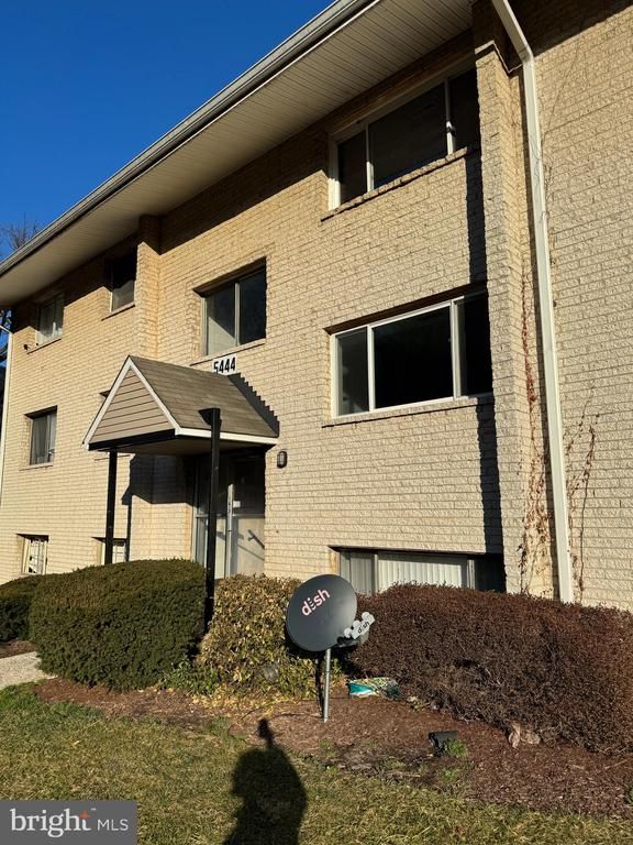 5444 85th Ave #202, Hyattsville, MD 20784