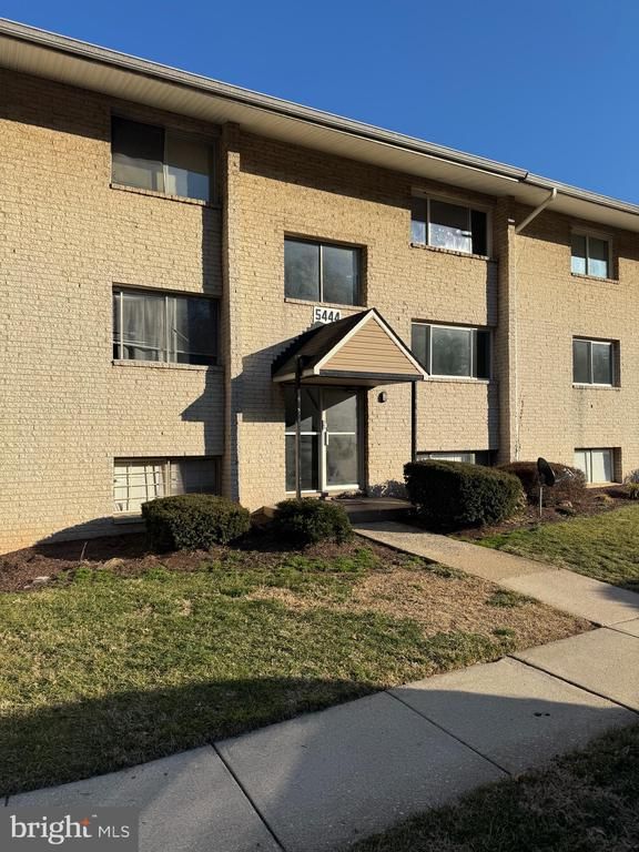 5444 85th Ave #202, Hyattsville, MD 20784