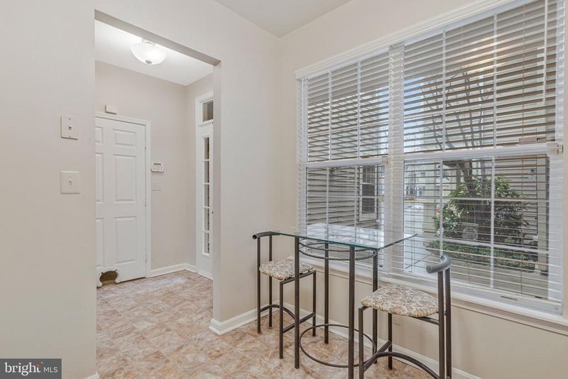 11405 Windleaf Ct #23, Reston, VA 20194