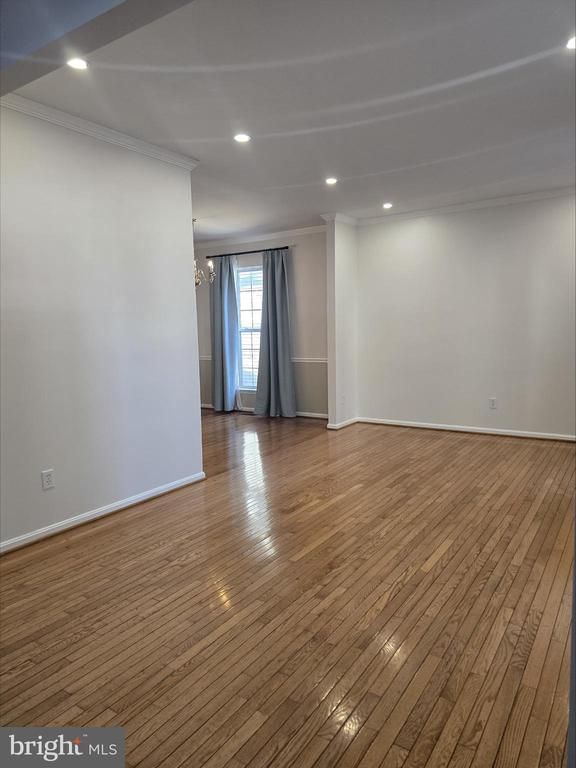 20323 Swallow Point Rd, Gaithersburg, MD 20886