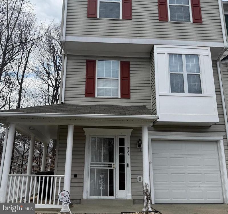 1636 Deep Gorge Ct, Oxon Hill, MD 20745