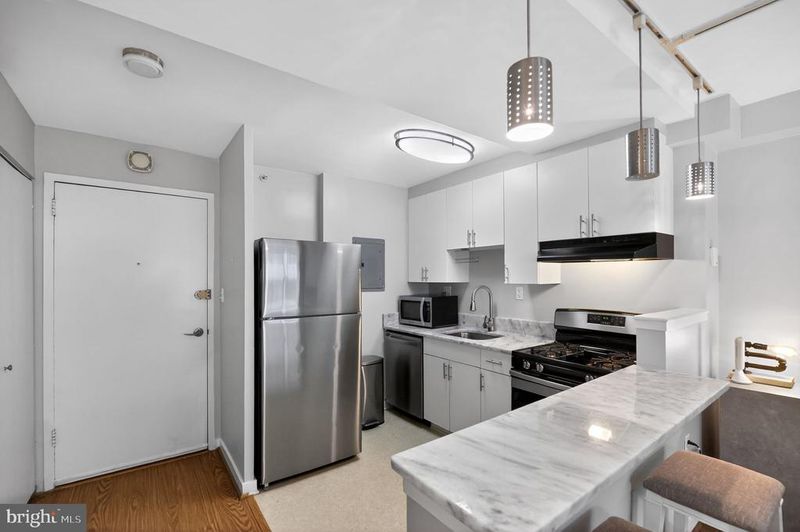 1101 3rd St SW #111, Washington, DC 20024