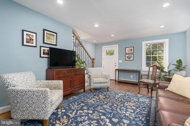 1147 Colonial Ave, Alexandria, VA 22314