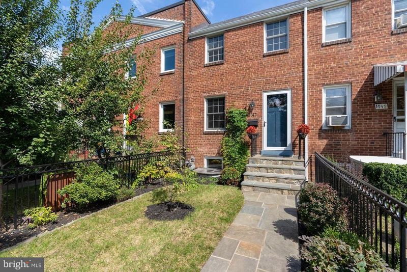 1147 Colonial Ave, Alexandria, VA 22314