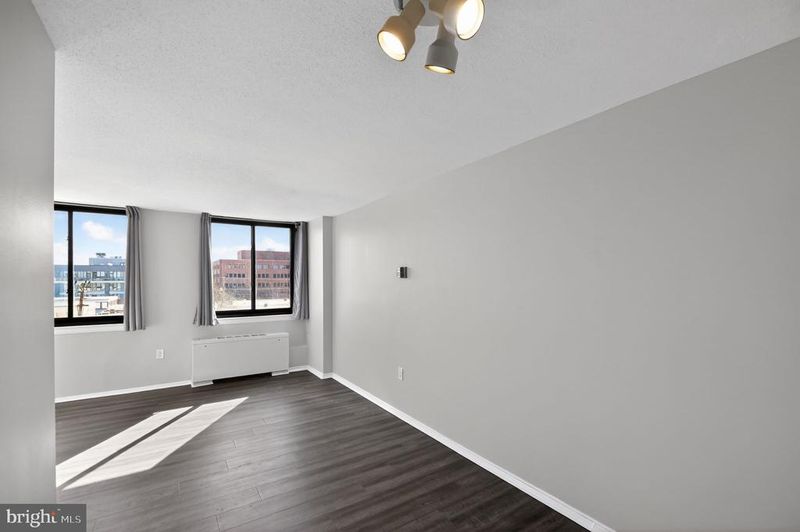801 N Pitt St #411, Alexandria, VA 22314