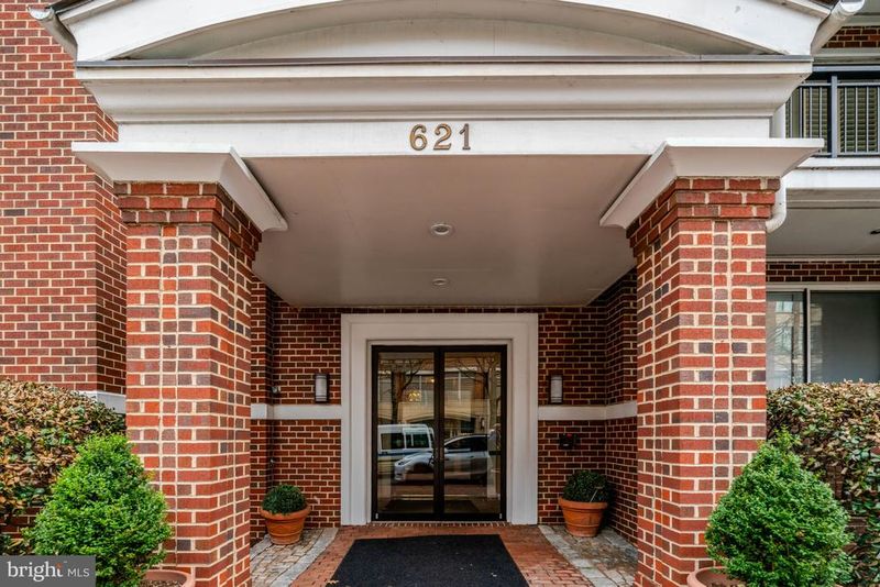 621 N Saint Asaph St #109, Alexandria, VA 22314