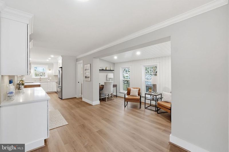 4218 Brookfield Dr, Kensington, MD 20895