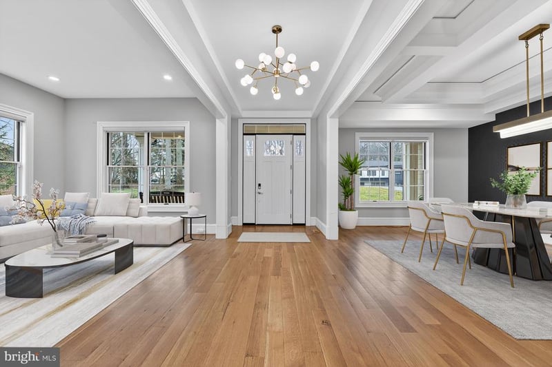 7002 River Oaks Dr, Mclean, VA 22101