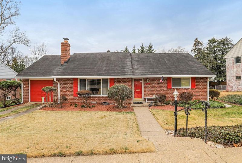 2118 N Huntington St, Arlington, VA 22205