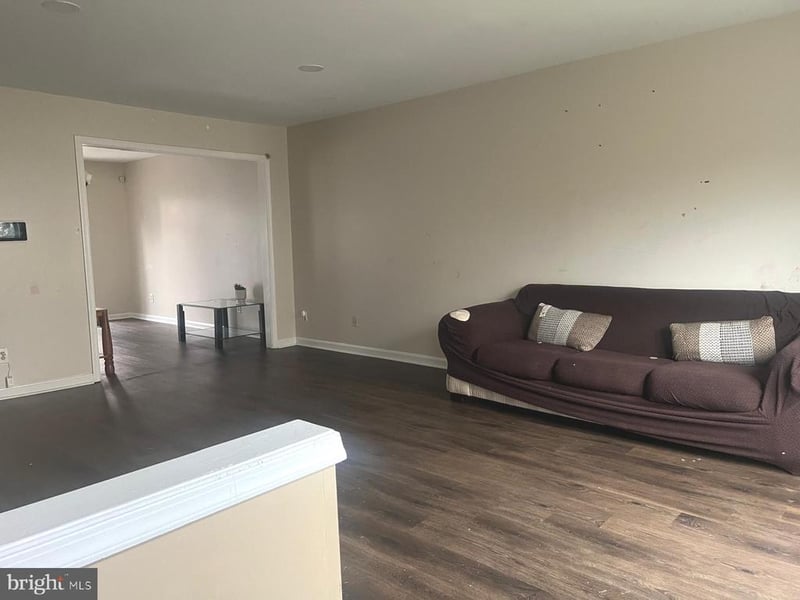 308 Falkirk Ct, Fredericksburg, VA 22406