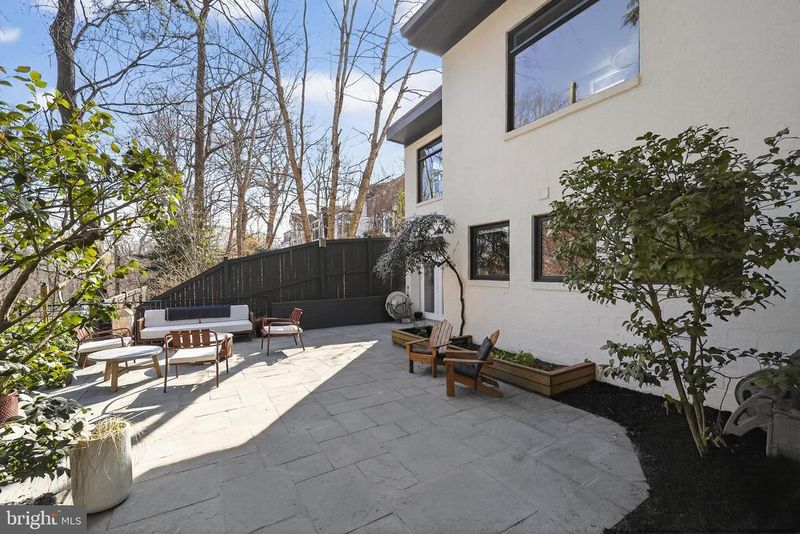 3238 Rodman St NW, Washington, DC 20008