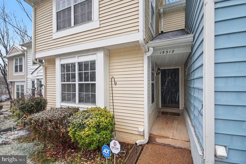 15318 Inlet Pl, Dumfries, VA 22025