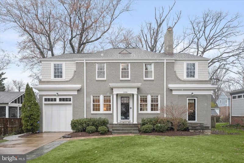 1308 N Illinois St, Arlington, VA 22205