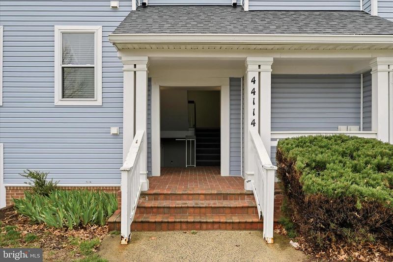 44114 Natalie Ter #202, Ashburn, VA 20147
