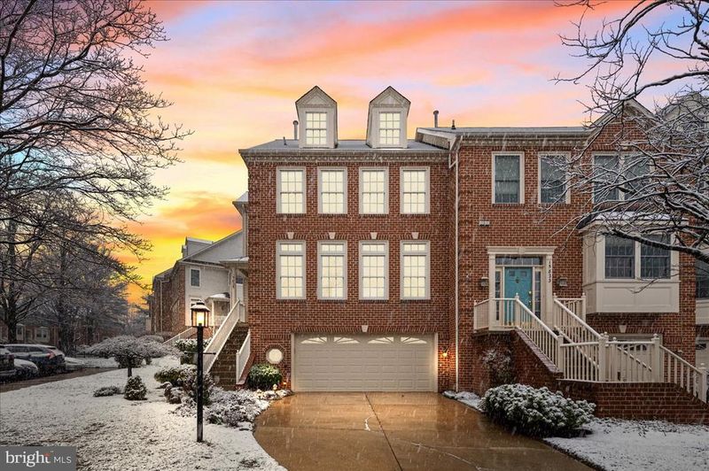 15825 Glacier Ct, North Potomac, MD 20878