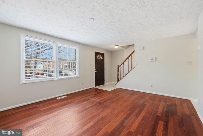 11446 Horse Soldier Pl, Beltsville, MD 20705