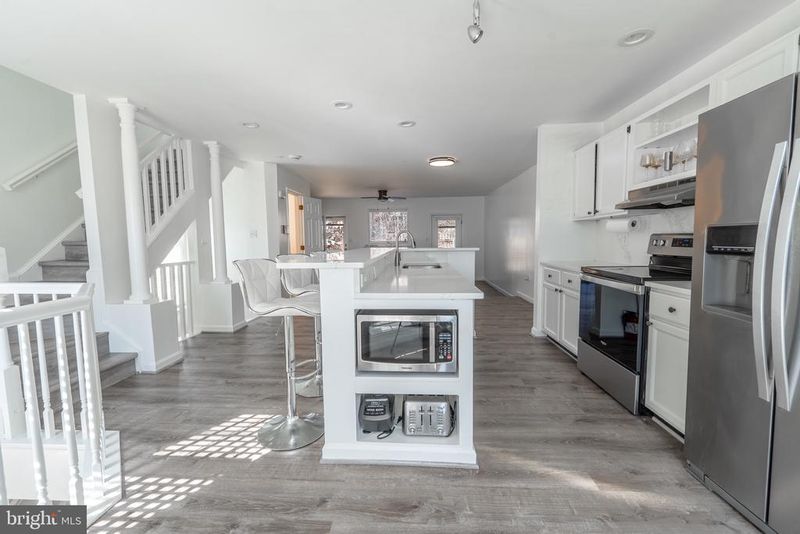 92 Victoria Sq, Frederick, MD 21702