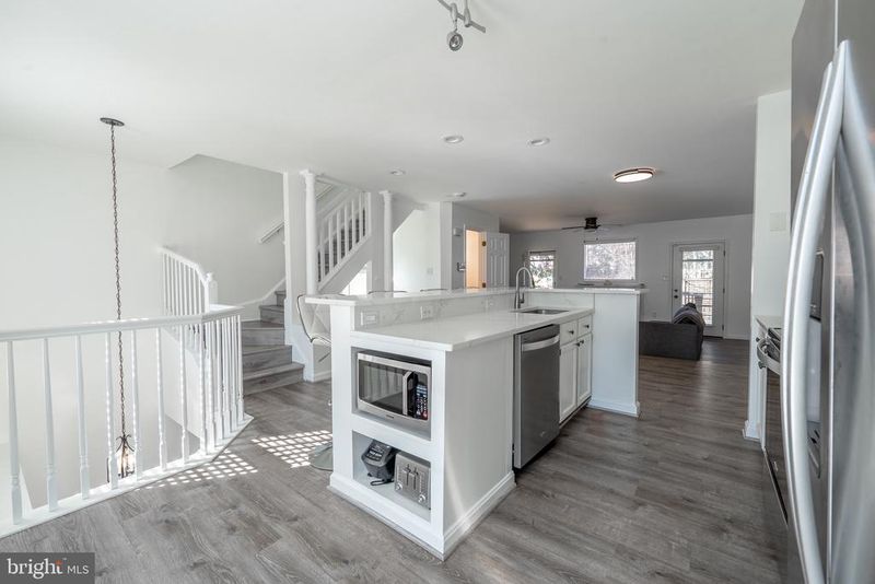 92 Victoria Sq, Frederick, MD 21702