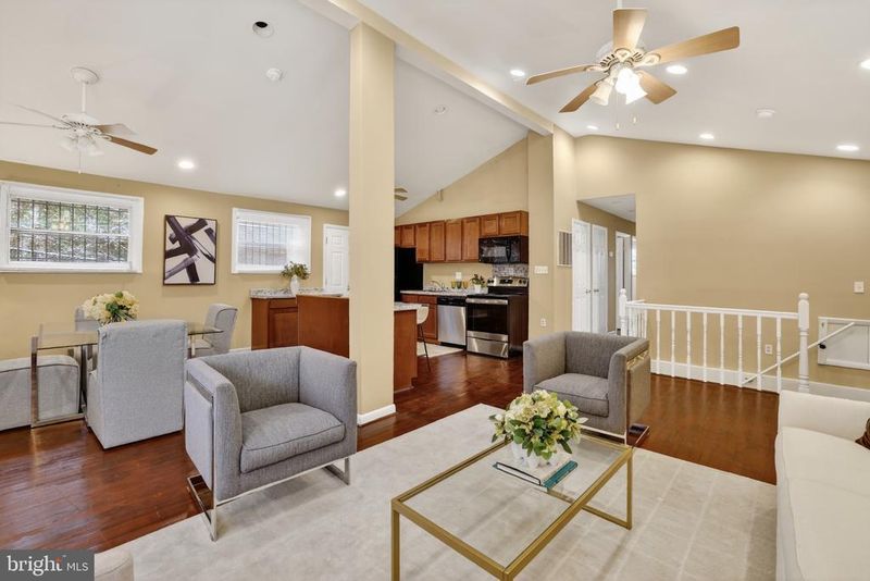 3053 P St SE, Washington, DC 20020