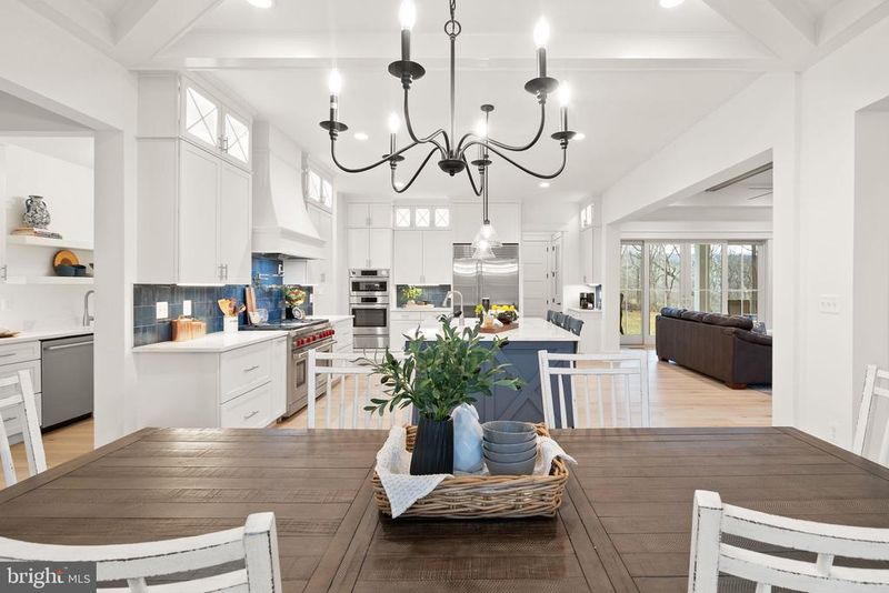 17819 Yatton Rd, Round Hill, VA 20141