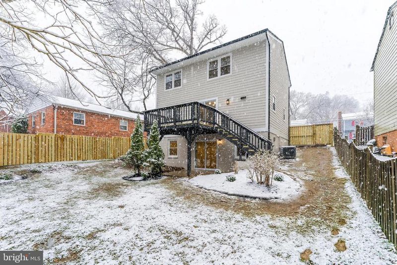 5524 5th St S, Arlington, VA 22204