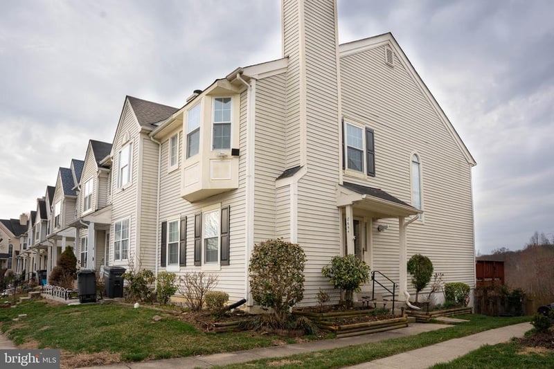 8654 Venoy Ct, Alexandria, VA 22309