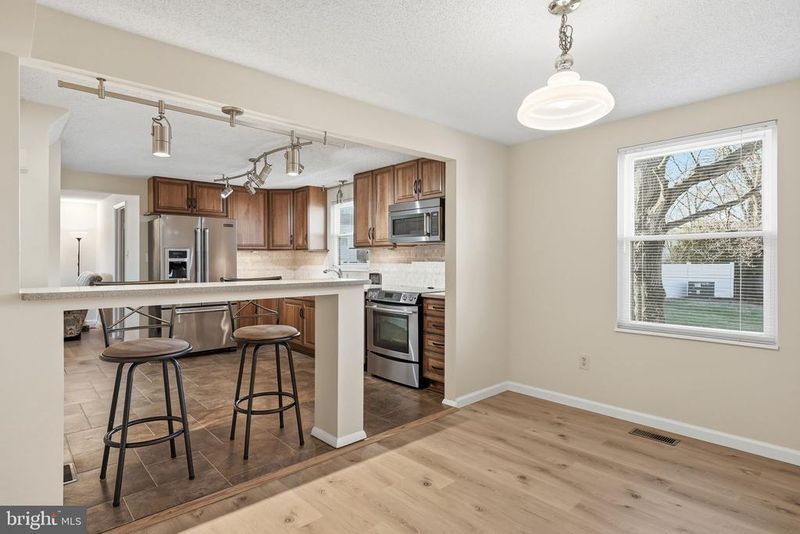 7905 Steadman St, Alexandria, VA 22309