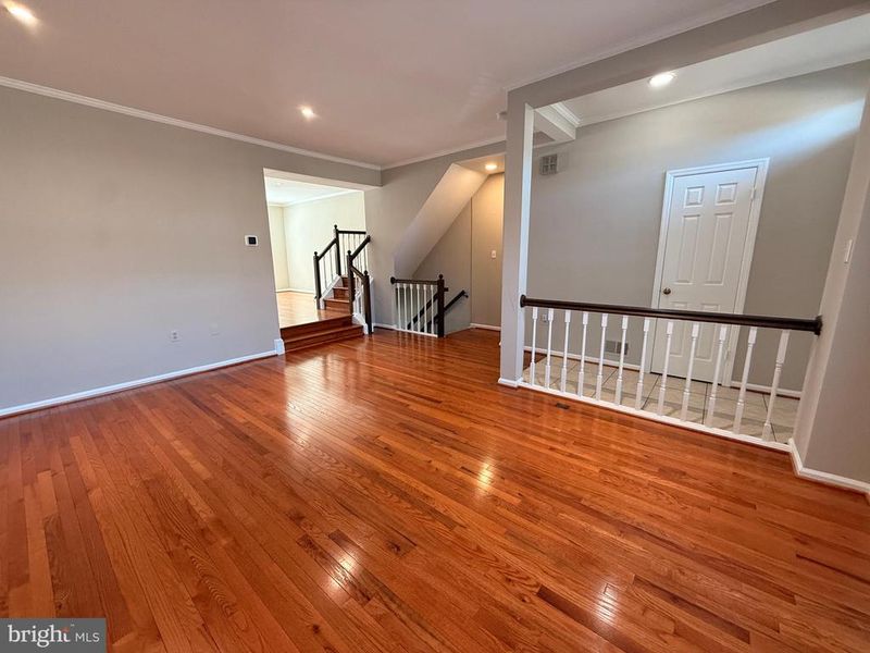6166 Wellington Commons Dr, Alexandria, VA 22310