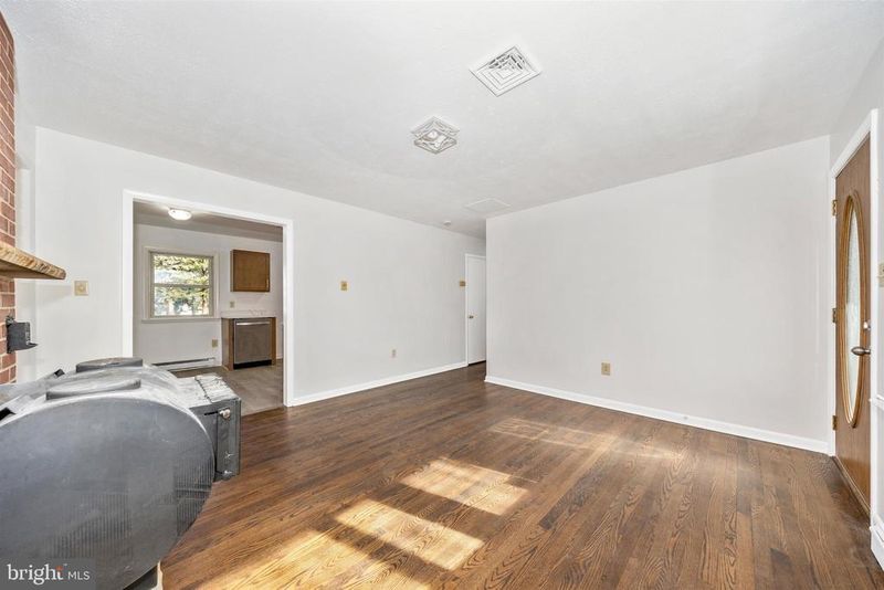 3648 Lander Rd, Jefferson, MD 21755
